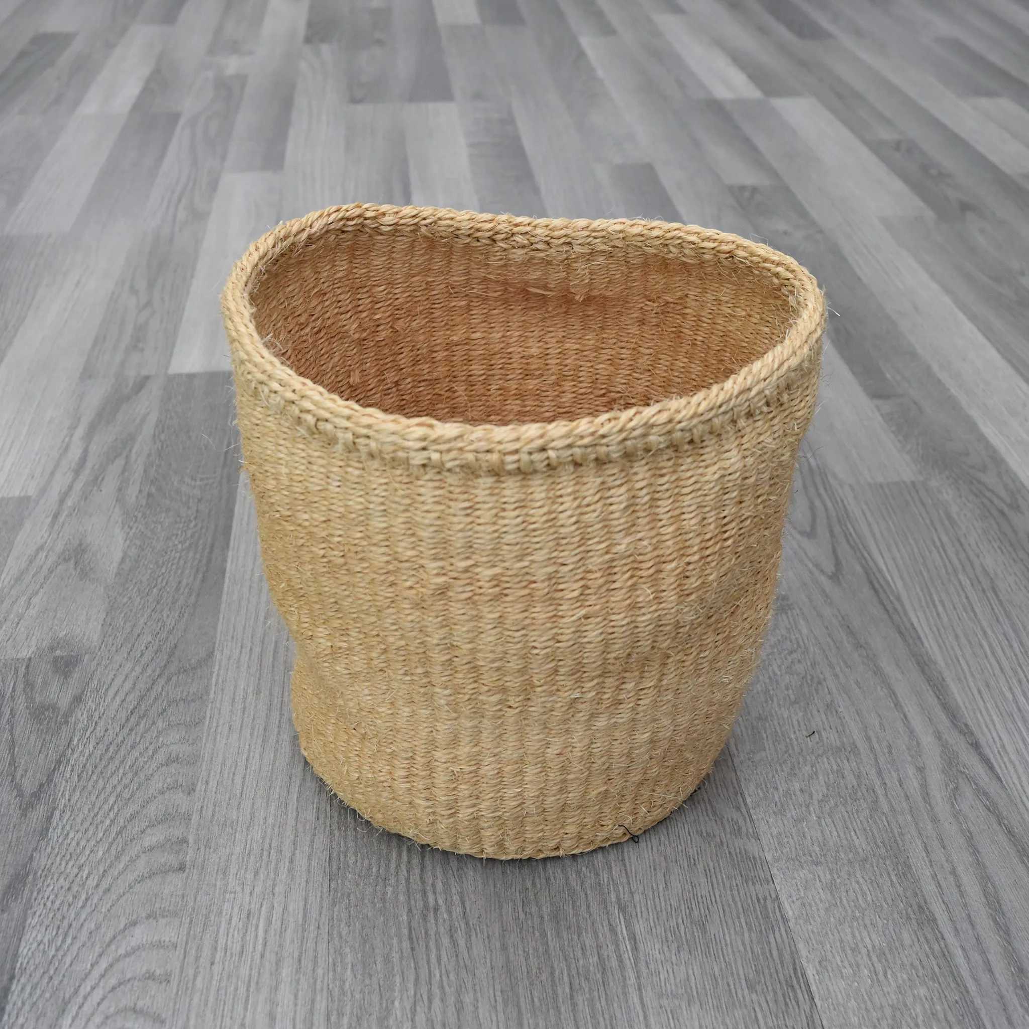 Kenyan Basket - Sisal Basket - KB47 - 9"