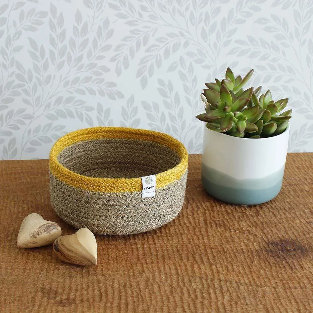 Respiin Shallow Jute Basket - Small Natural/Yellow